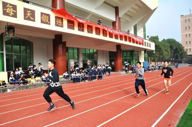 如何清理乒乓球台